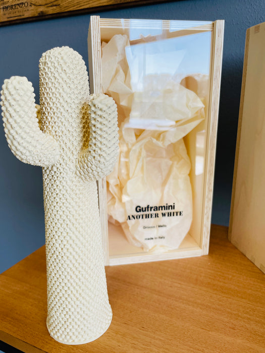GUFRAMINI CACTUS | Gufram   Designer: Drocco/Mello